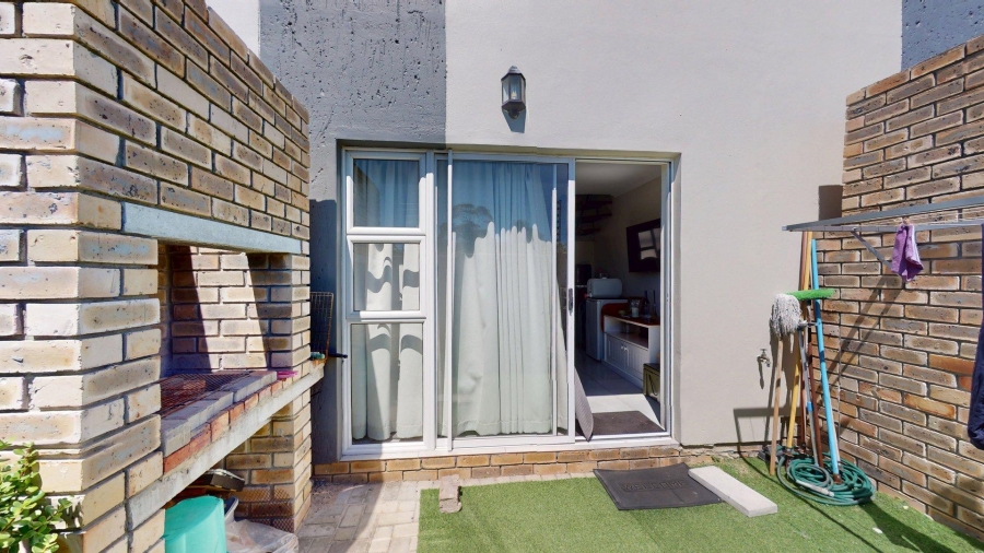 3 Bedroom Property for Sale in Fairview Eastern Cape